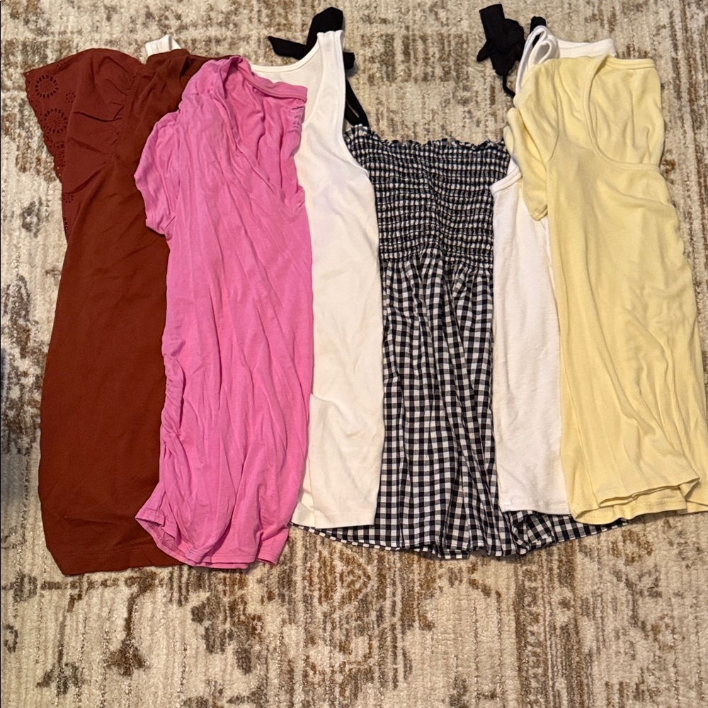 Women's Assorted Color Tops Set